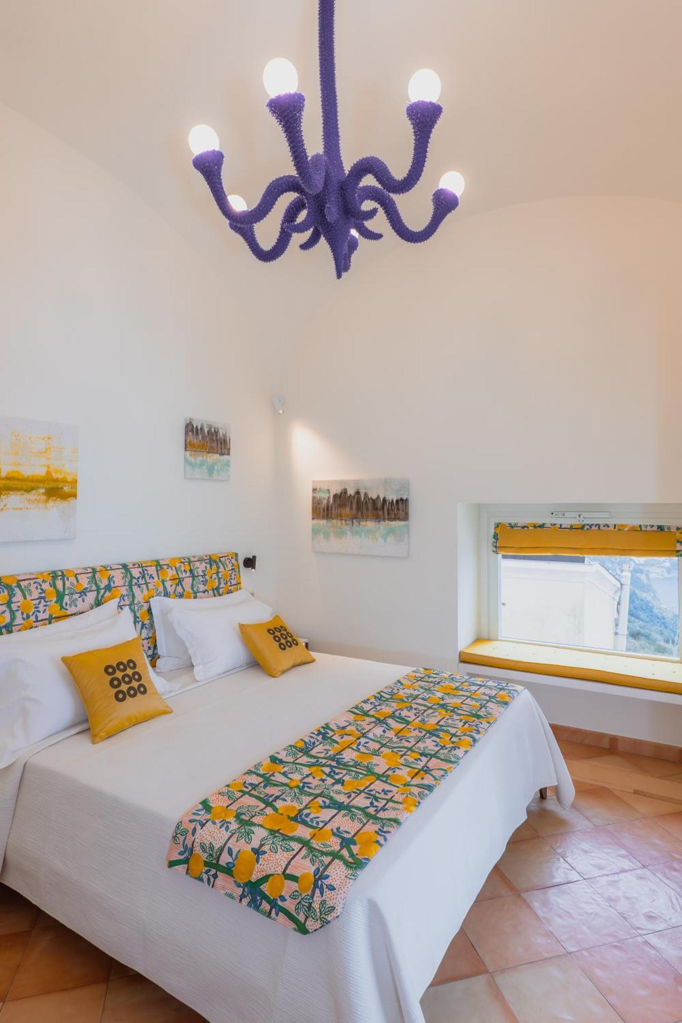 Double Room with Balcony and Sea View